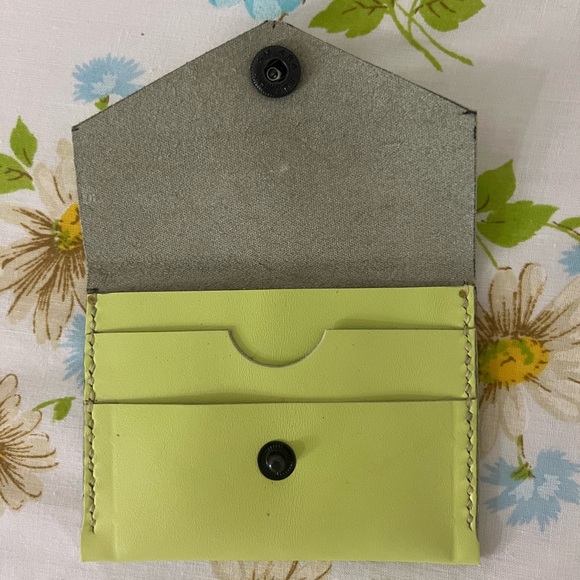 Handmade Genuine Leather Wallet - Picture 2 of 5